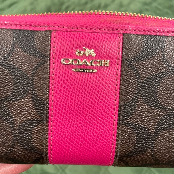 Coach wallet - Picture 2 of 10
